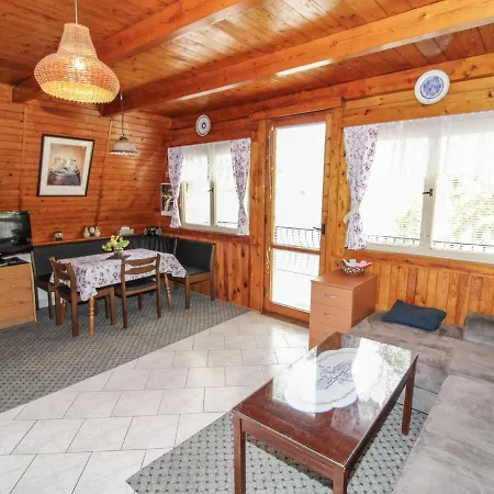 Bily - Szv100 By Interhome